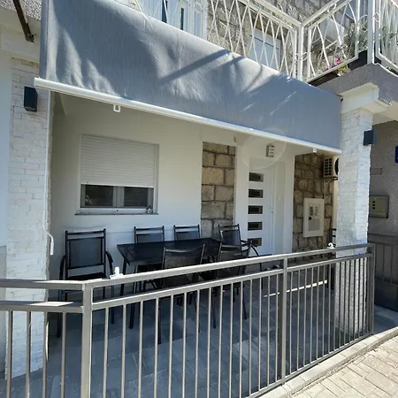 Da Da Apartment