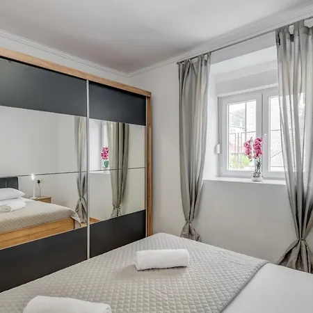 Da Da דירה Kaštela